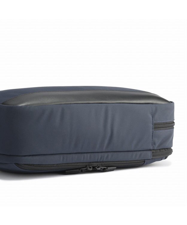 ZERO HALLIBURTON  サイファークワイエット ビジネスバッグ 81535 ネイビー