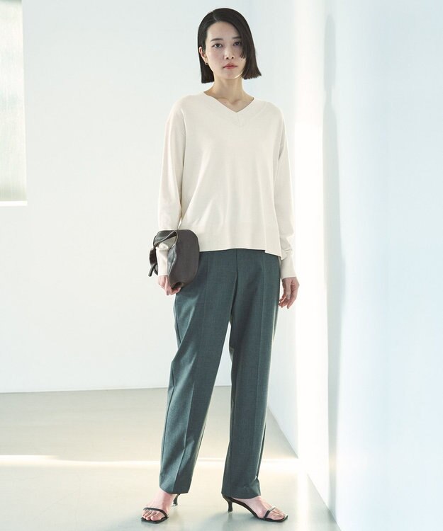 UNFILO マイビューティ Vネック ニット グレージュ