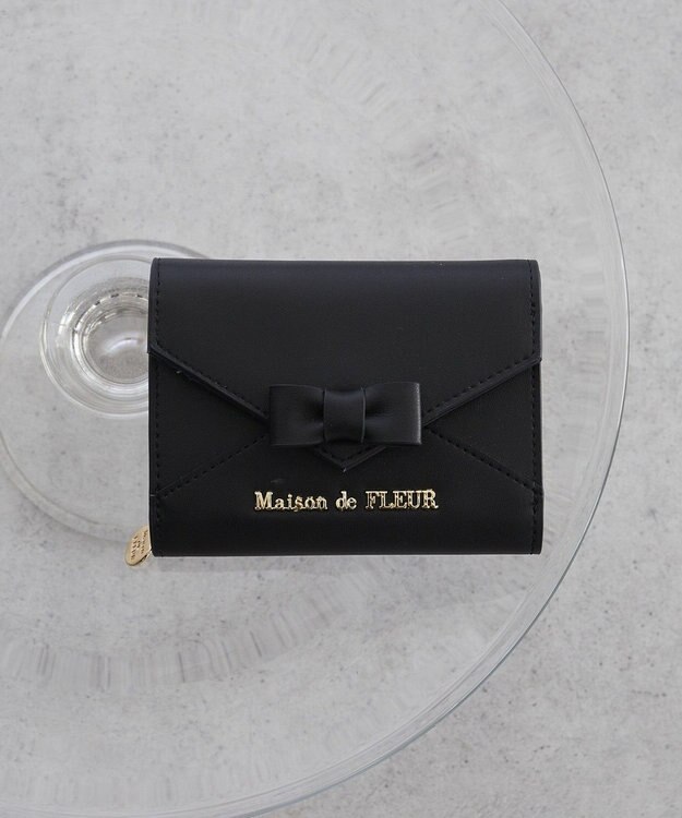 Maison de FLEUR レター型ウォレット Black