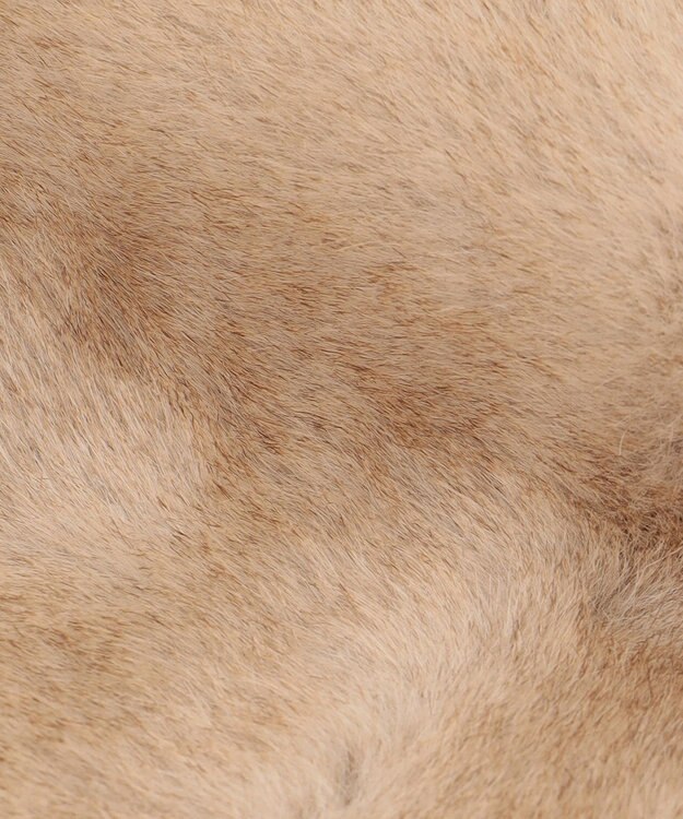 GRACE CONTINENTAL LA フェイクファーストール ベージュ