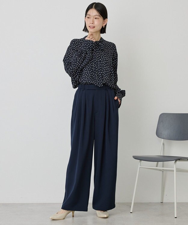 AMERICAN HOLIC 【イージーケア】ドット柄ボウタイブラウス Navy
