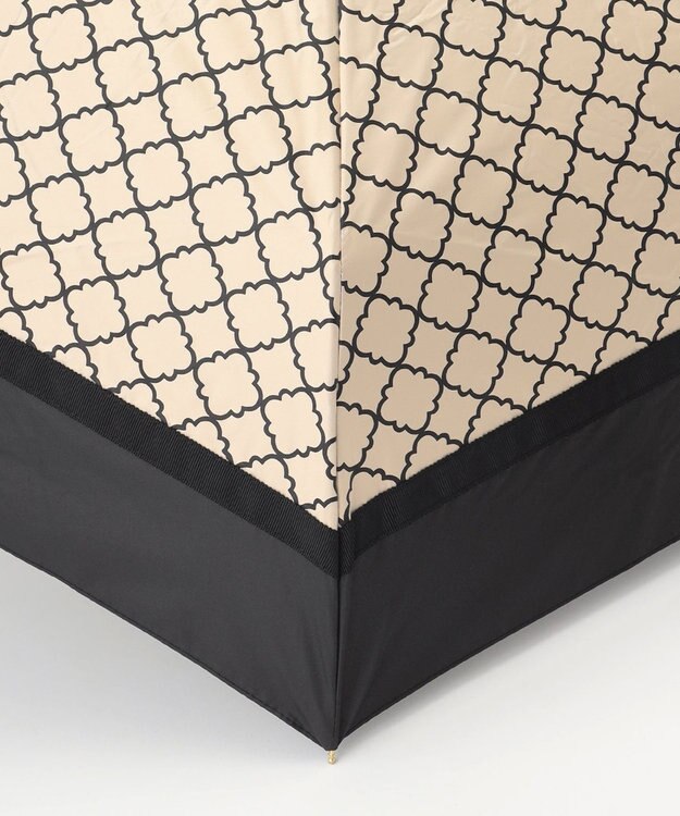 TOCCA 【晴雨兼用】【UVカット99.9%以上・遮光率99.9%・防水・ミニバッグ傘袋付き】CHECKER  CLOVER UMBRELLA 折り畳み傘 ベージュ系