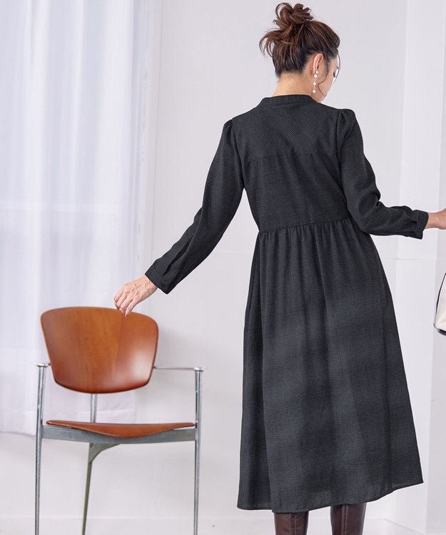 Tiaclasse 【洗える】バンドカラーチェック柄シャツワンピース チャコールグレー