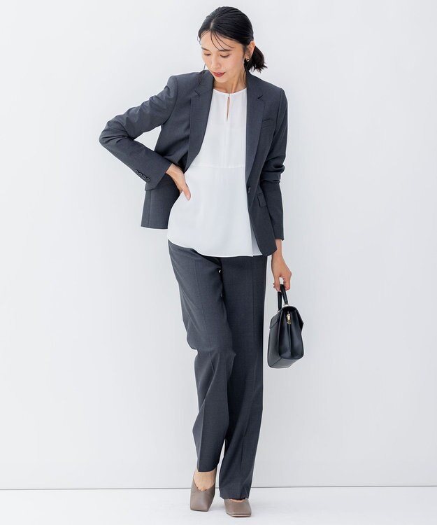 23区 L 【洗える】バックサテンアムンゼン ペプラム デザイン ブラウス ホワイト系