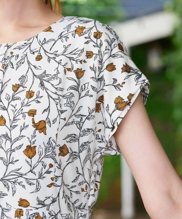 Tiaclasse L 【洗える】リーフフラワー柄ワンピース オフホワイト