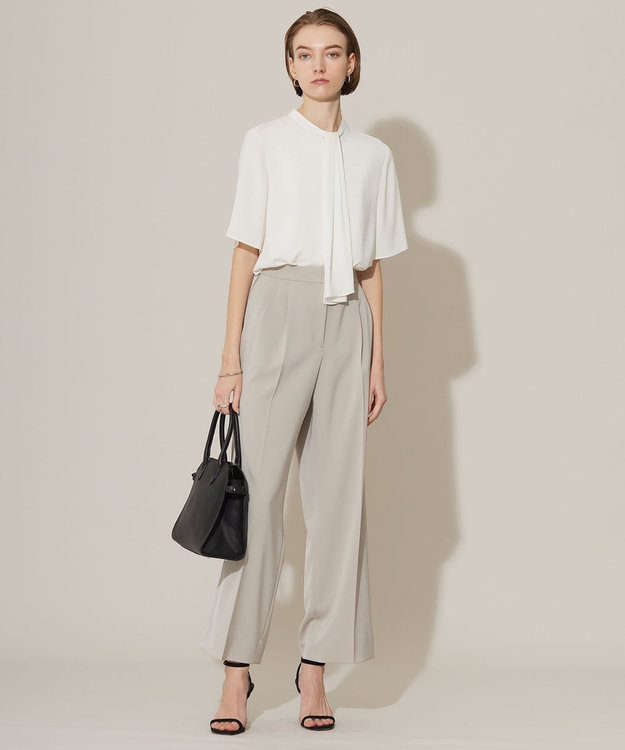 ICB 【接触冷感・UVケア・速乾・洗える】BackSatinAmunzen  5分袖スカーフタイブラウス オフホワイト系