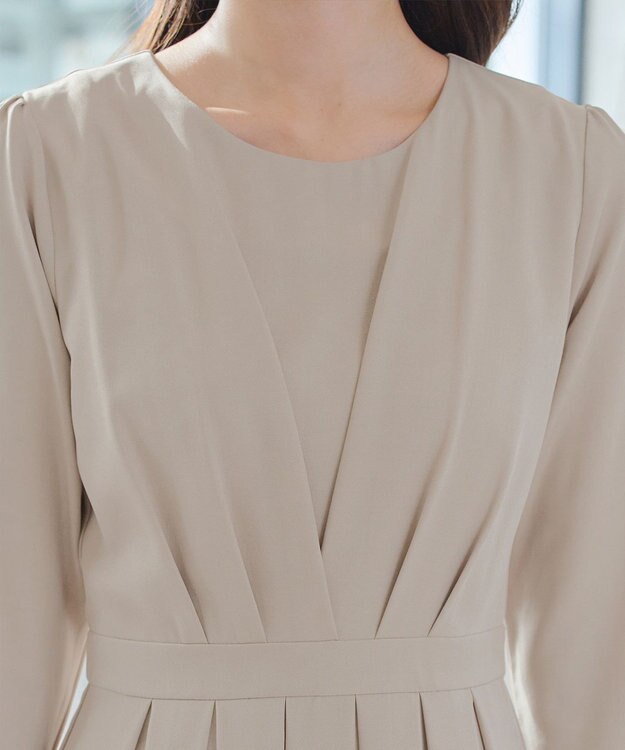 Tiaclasse 【おのののかさん着用】半袖&長袖選べる袖丈・タックフレアワンピース 長袖グレージュ