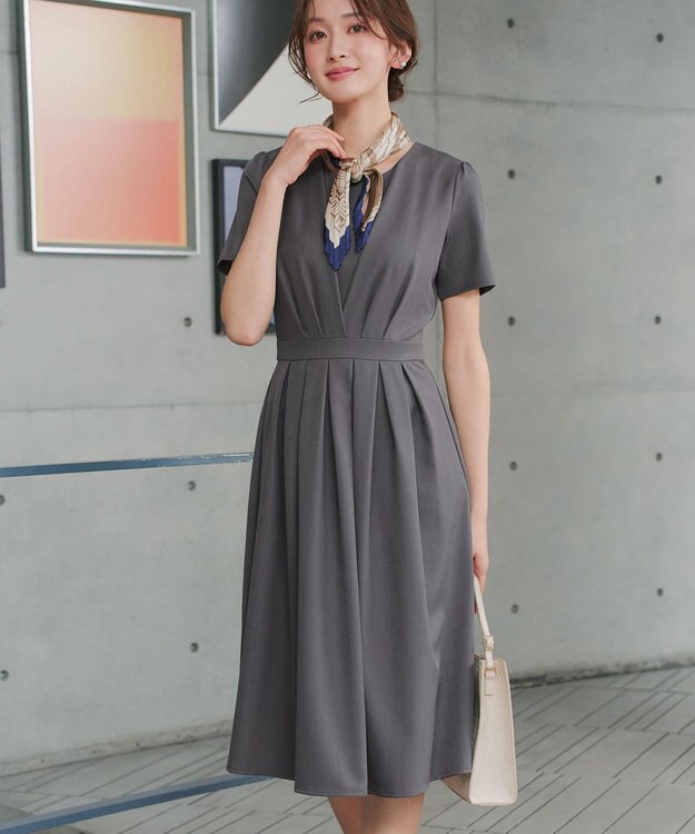 Tiaclasse 【おのののかさん着用】半袖&長袖選べる袖丈・タックフレアワンピース 半袖チャコールグレー