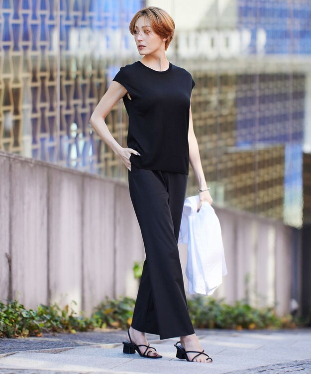 ICB L 【接触冷感・UVカット・速乾・洗える】マットスキューバ セミワイドパンツ ブラック系