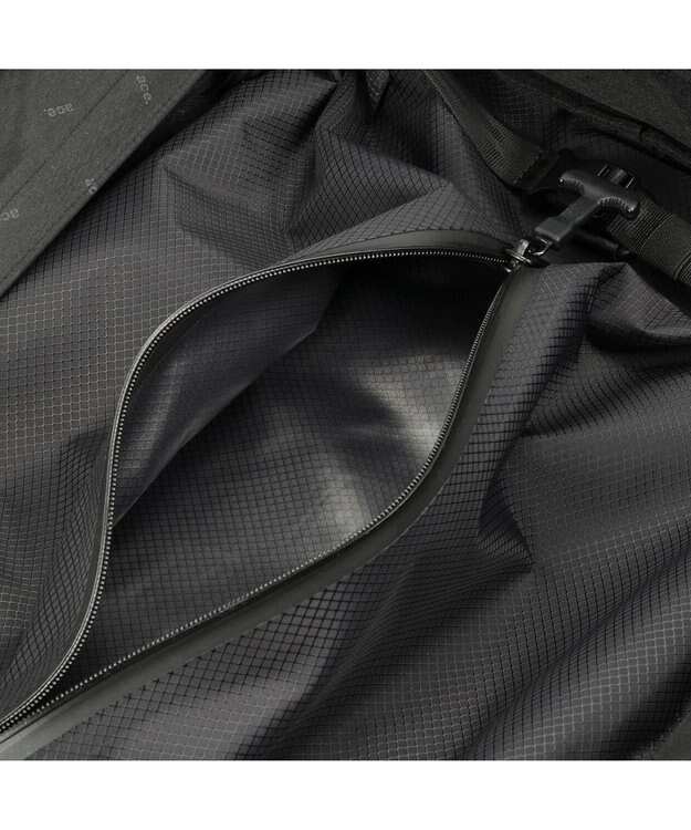 ACE BAGS & LUGGAGE 【真空圧縮】 ace. スペースオプト リュックサック B4サイズ 15.6インチPC 17901 エース ブラック