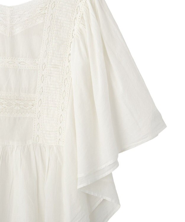 earth music&ecology 【WEB・一部店舗限定】【綿100％】レース＆ピンタックポンチョ Off White