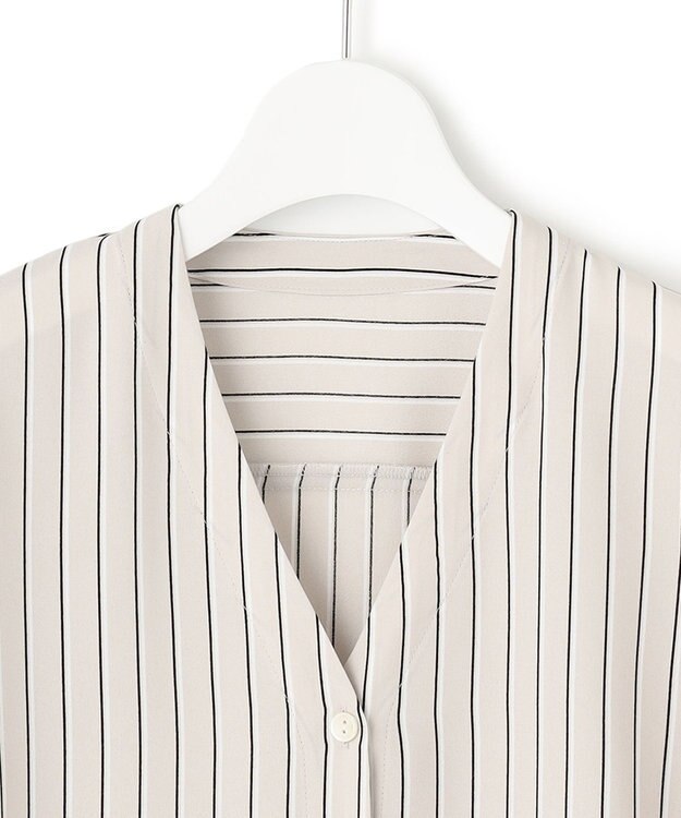 23区 バックサテンアムンゼン ストライプ プリント ブラウス ベージュストライプ