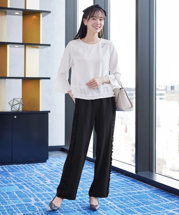 Tiaclasse L 【ブラウス×パンツ2点ット】フリルデザインセットアップ オフホワイト