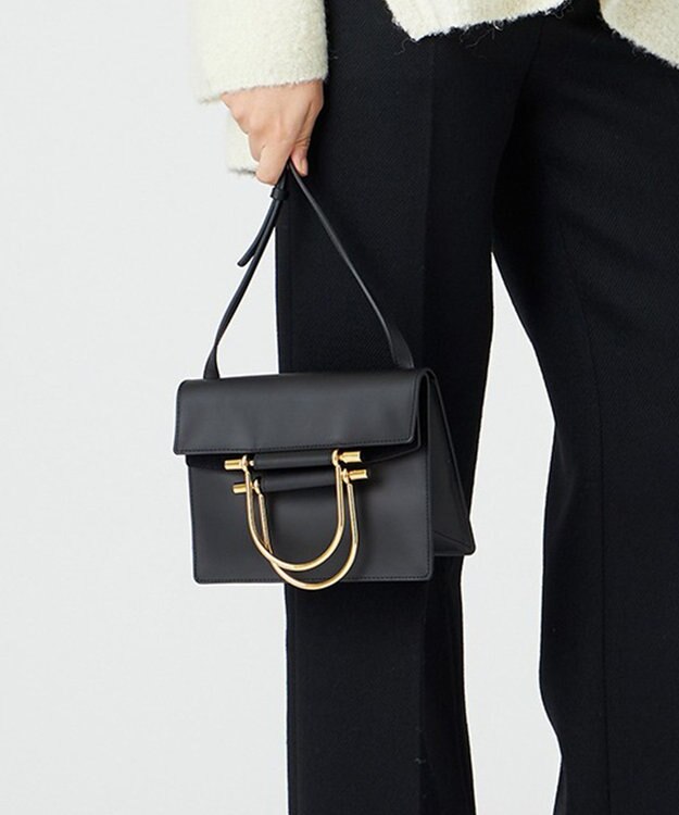 BEIGE， MARY AL TERNA / LEAN Black