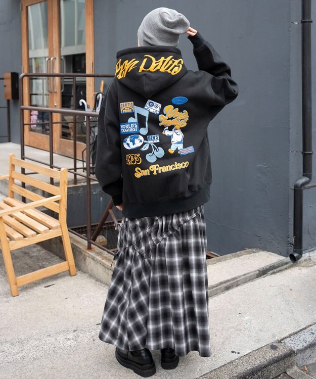 WEGO 【ユニセックス着用ITEM】別注BENDAVISグラフィックプルパーカー ブラック