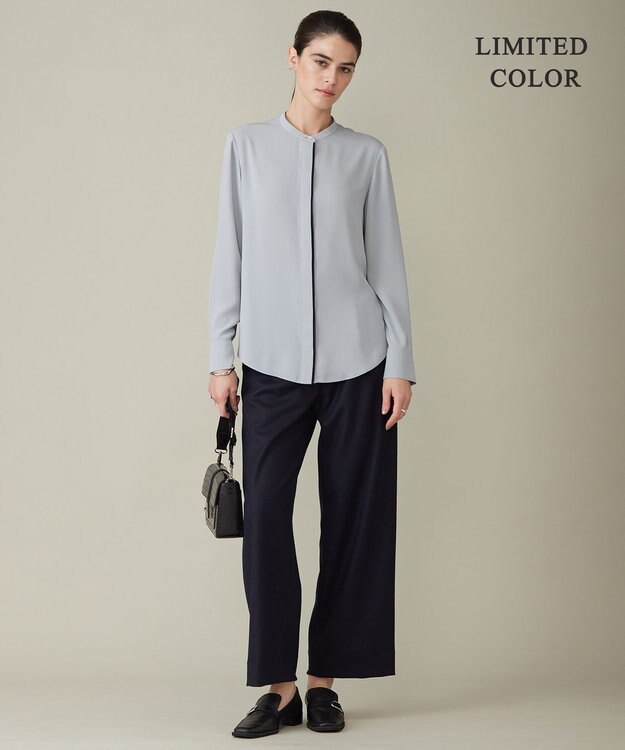 ICB 【WEB限定カラーあり・速乾・洗える】BackSatinAmunzen バンドカラーブラウス フォグブルー系［WEB限定］