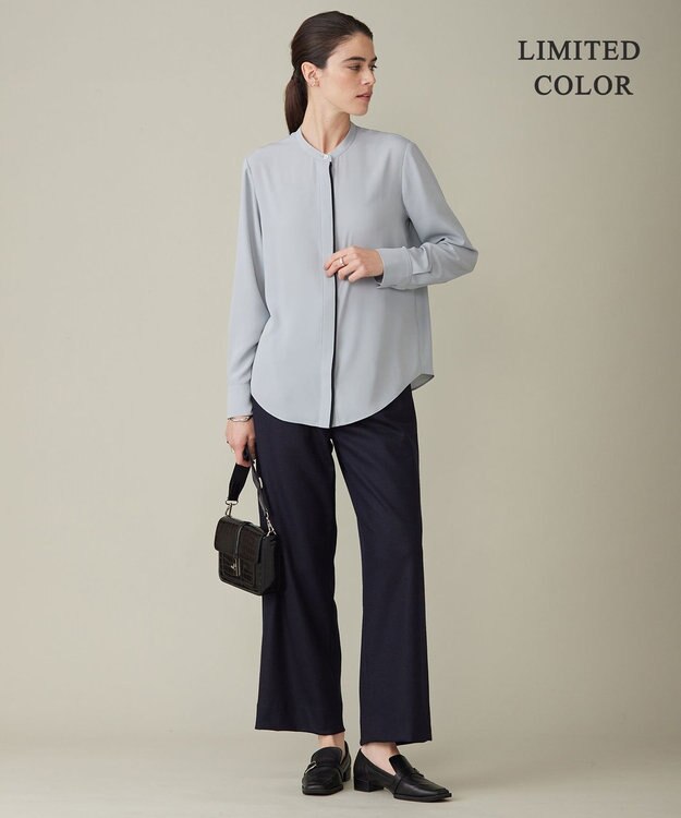 ICB 【WEB限定カラーあり・速乾・洗える】BackSatinAmunzen バンドカラーブラウス フォグブルー系［WEB限定］