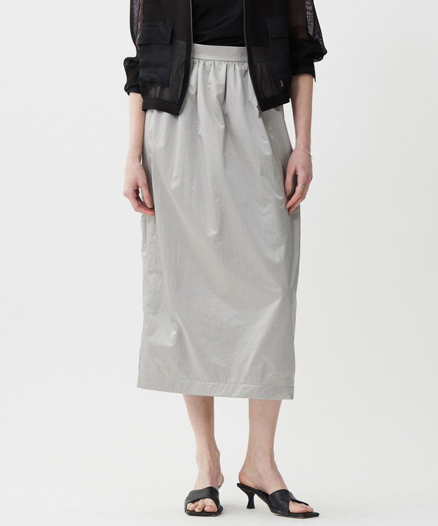 ICB L メタリックナイロンサテン コクーンスカート トープ系