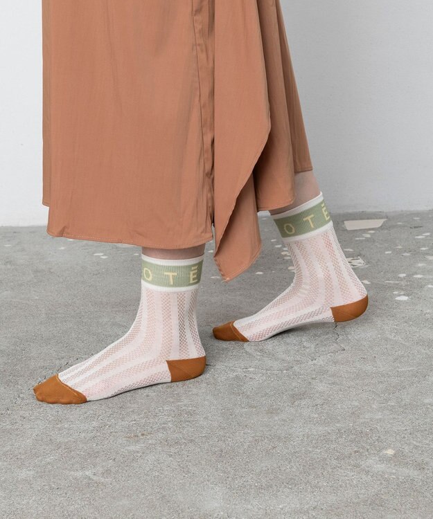 TRICOTE メッシュ　ストライプ柄ソックス 80IVORY