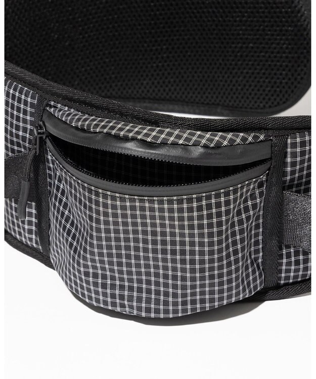 JOSEPH ABBOUD MOUNTAIN 【軽量/ECO撥水/サスティナブル素材/サコッシュが取り外せる】リサイクルリップストップ バックパック 33L ブラック系