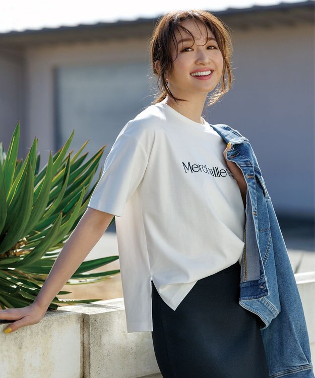 UNFILO スゴ機能美ニット Iラインスカート ブラック