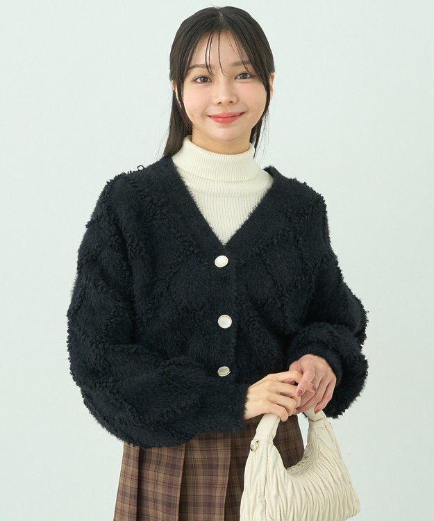 earth music&ecology シャギーダイヤ柄ショートニットカーディガン Black