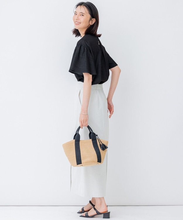 23区 L 【洗える】デニムライクシャンブレー ピンタック ブラウス ブラック系