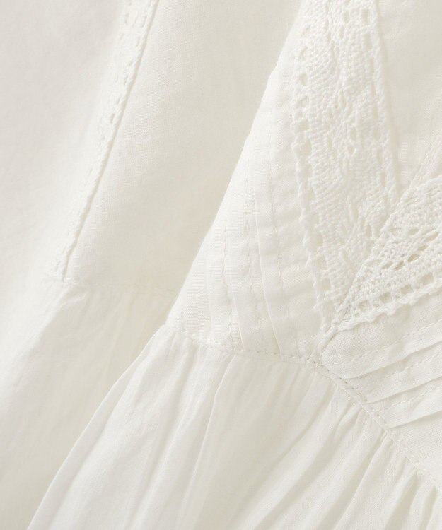 earth music&ecology 【WEB・一部店舗限定】【綿100％】レース＆ピンタックポンチョ Off White
