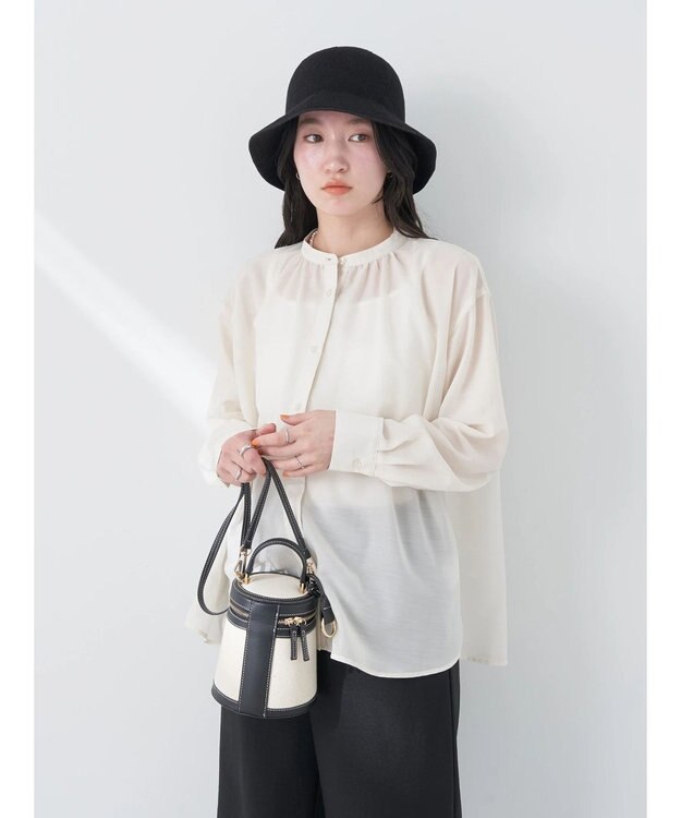 earth music&ecology シアーギャザーネックブラウス Ivory