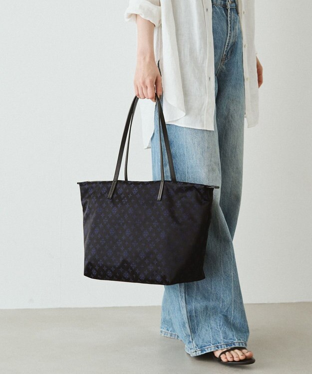 russet ＜380g/軽量＞ファスナー付きナイロントートバッグ(CE-1568) Black/Navy