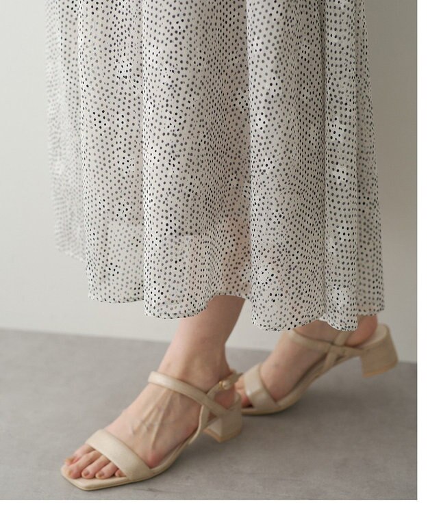 YECCA VECCA シアードット柄ギャザーワンピース Off White