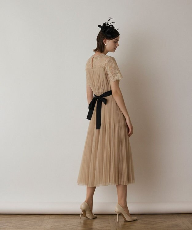 GRACE CONTINENTAL チュールプリーツドレス ベージュ