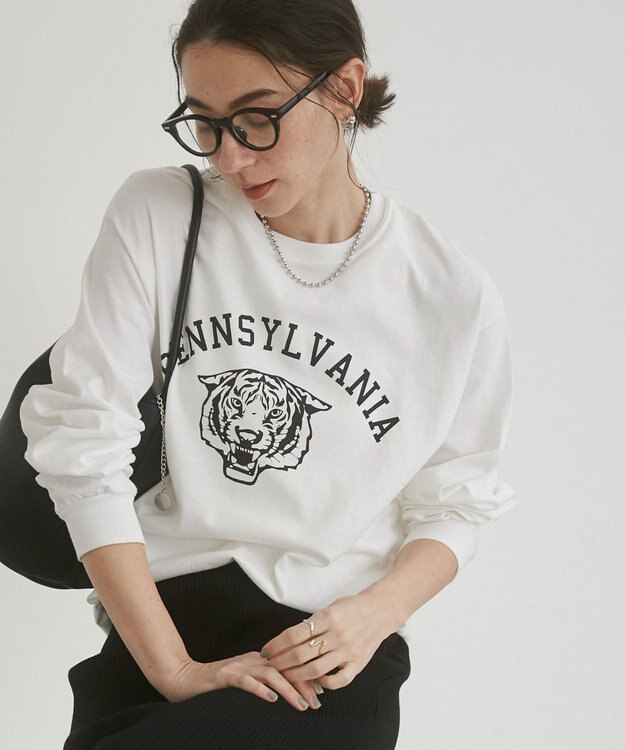 WEGO 【ANGIE VINTAGE】GILDAN カレッジロゴ オーバーサイズ プリント ロンT ホワイトその他