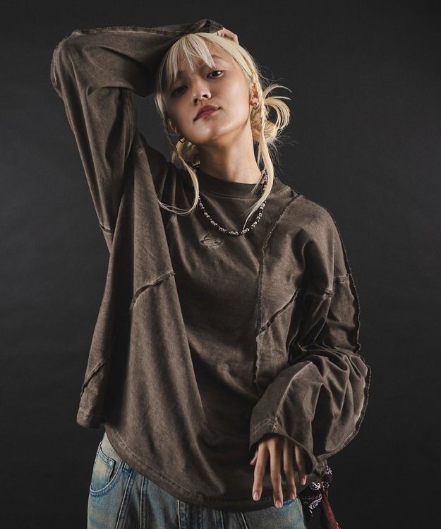 WEGO 【ユニセックス着用ITEM】MA55IVE　コールドダイスウィッチングロゴT（LS） ブラウン