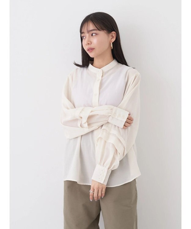 earth music&ecology ボリュームタック袖ブラウス Off White