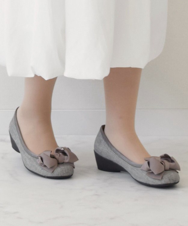 Bridget Birkin ＜3E＞【Bridget Birkin Walk】グログランリボンウォーキングパンプス グレー雑材