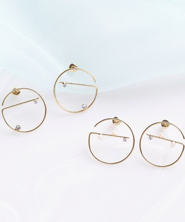 Phoebe エラボレイトビジューピアス ゴールド