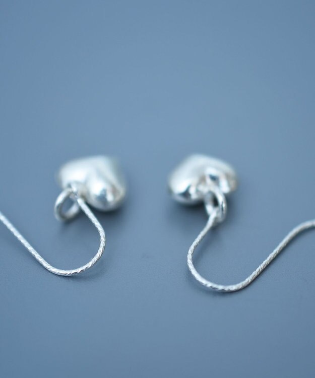 monshiro カレンシルバーハートピアスS シルバー