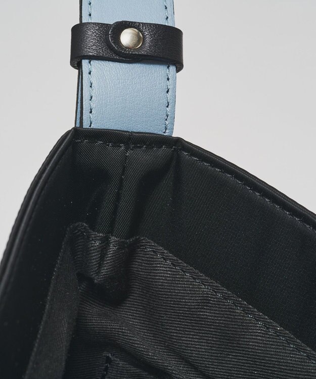 russet バイカラーレザーベルトフラットショルダーバッグ(SF-278) Black