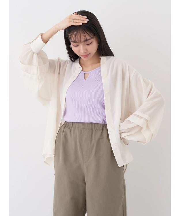 earth music&ecology ボリュームタック袖ブラウス Off White