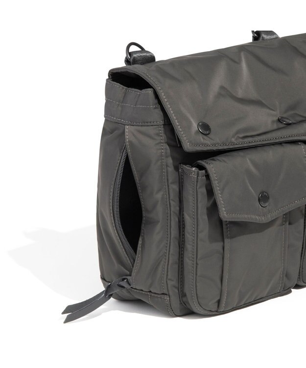 ACE BAGS & LUGGAGE UNTRACK CITY/DS ショルダーバッグ  13.3インチPCPC収納 850g 60399 アントラック グレー