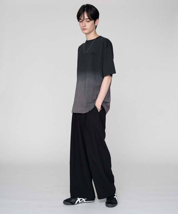 WEGO 【ユニセックス着用ITEM/MLサイズ展開】グラデーションワンポイントT（SS） ブラックその他