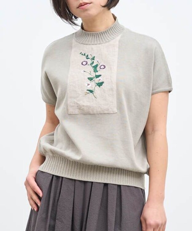 muuc 【高級スーピマ超長綿100%使用ニット】ヒルガオ刺繍 ハイネック半袖プルオーバー グレーベージュ