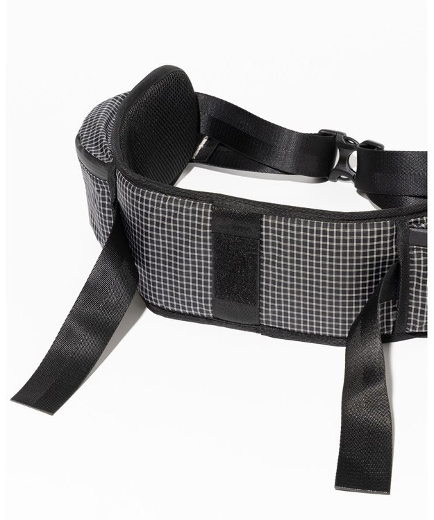 JOSEPH ABBOUD MOUNTAIN 【軽量/ECO撥水/サスティナブル素材/サコッシュが取り外せる】リサイクルリップストップ バックパック 33L ブラック系