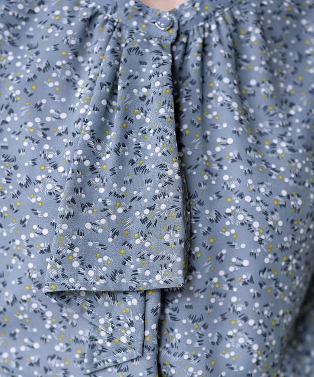 Tiaclasse 【洗える・スマート裏起毛】ジョーゼットフリルブラウス ブルー×オフホワイト