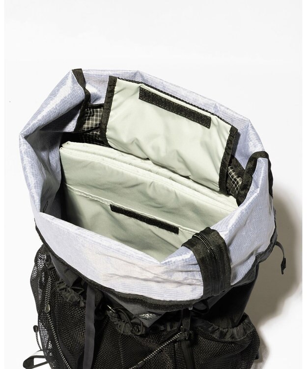 JOSEPH ABBOUD MOUNTAIN 【軽量/ECO撥水/サスティナブル素材/サコッシュが取り外せる】リサイクルリップストップ バックパック 33L ブラック系