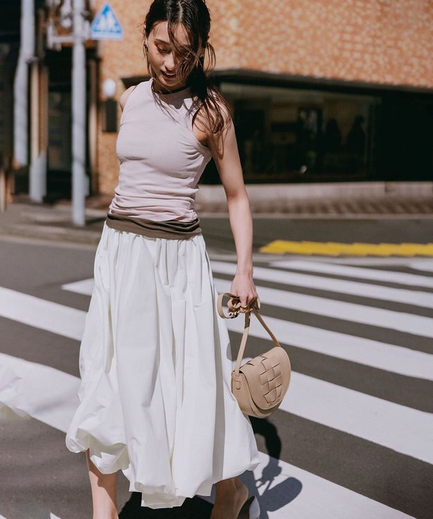 #Newans タフタボリュームバルーンスカート ホワイト