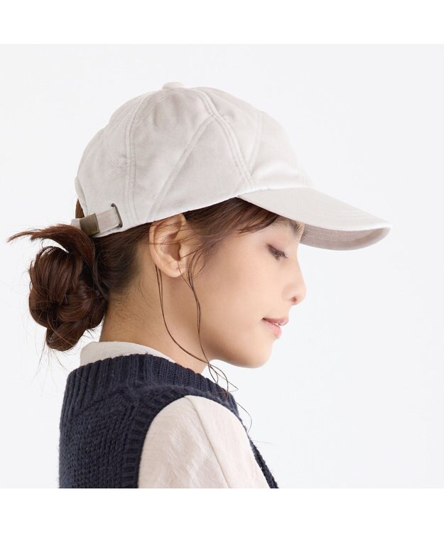 ATRENA 光電子糸ベロアキルティングキャップ グレージュ