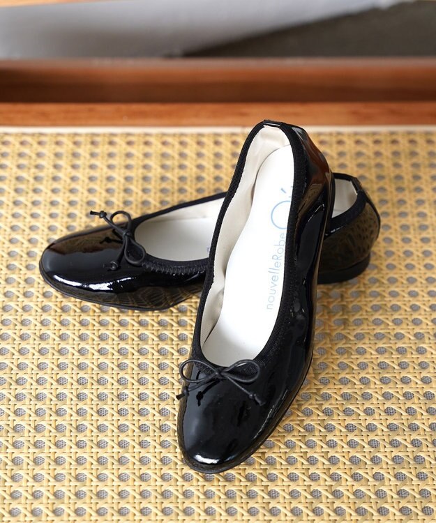 nouvelleRobe Oū 新色追加【本革・高反発】Round ラウンドトゥ バレエシューズ ブラックエナメル