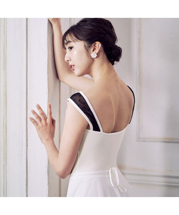 Chacott ノースリーブレオタード オフホワイト